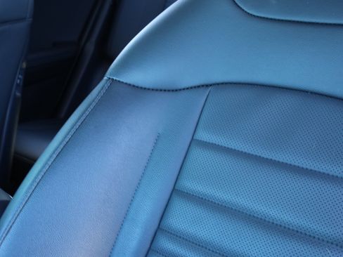 Used 2025 Kia Sportage SX image 26