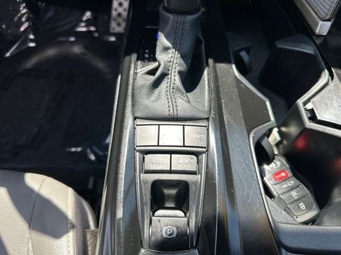 Certified 2025 Toyota Camry SE w/ Convenience Package FWD image 28