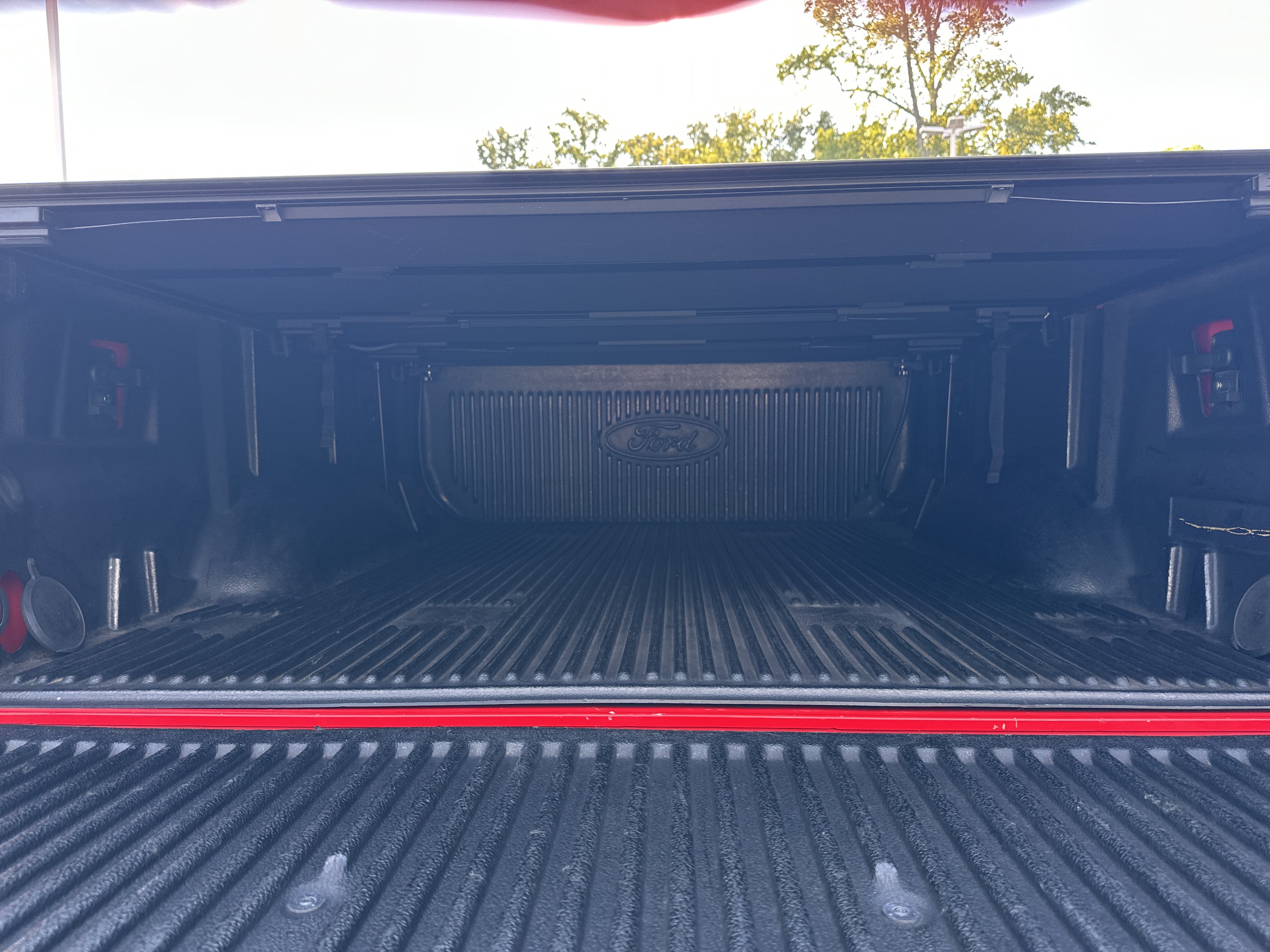 Used 2015 Ford F150 XLT w/ Equipment Group 302A Luxury AWD/4WD image 19