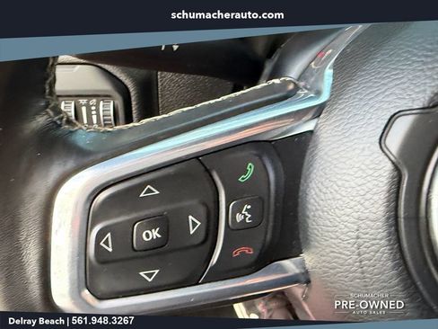 Used 2022 Jeep Wrangler Unlimited Sahara w/ LED Lighting Group AWD/4WD image 24