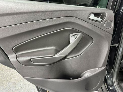 Used 2013 Ford Escape Titanium w/ Parking Technology Pkg FWD image 25