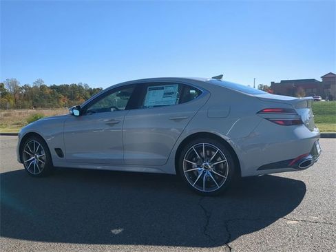 New 2026 Genesis G70 2.5T image 6