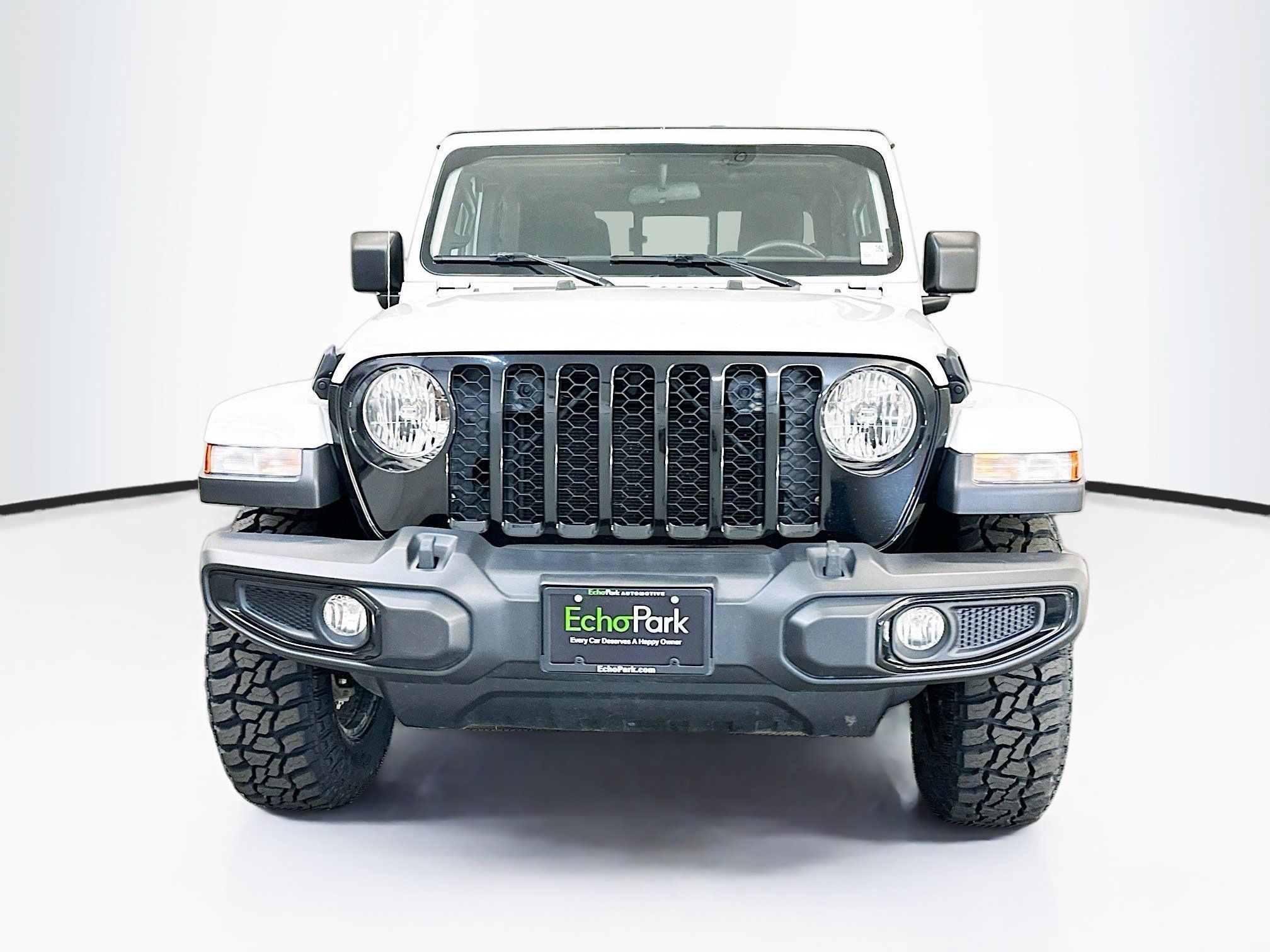 Used 2023 Jeep Gladiator Sport AWD/4WD image 2