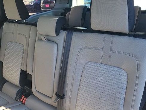 Used 2020 Ford Transit Connect XLT image 10