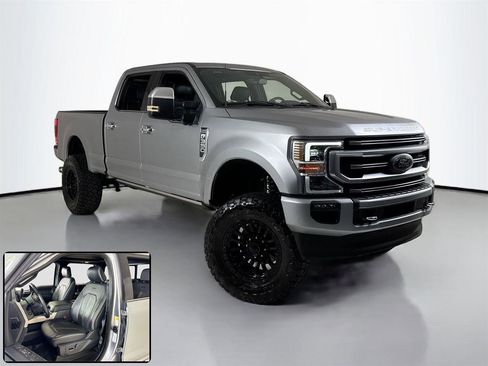 Used 2022 Ford F350 Platinum w/ FX4 Off-Road Package AWD/4WD image 2