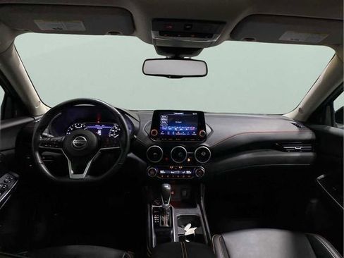 Used 2021 Nissan Sentra SR w/ SR Premium Package image 21