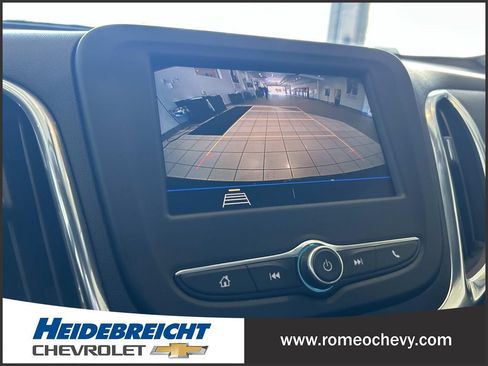 Certified 2021 Chevrolet Equinox LT FWD image 22