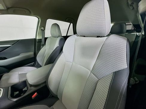 Used 2024 Subaru Outback Premium image 21
