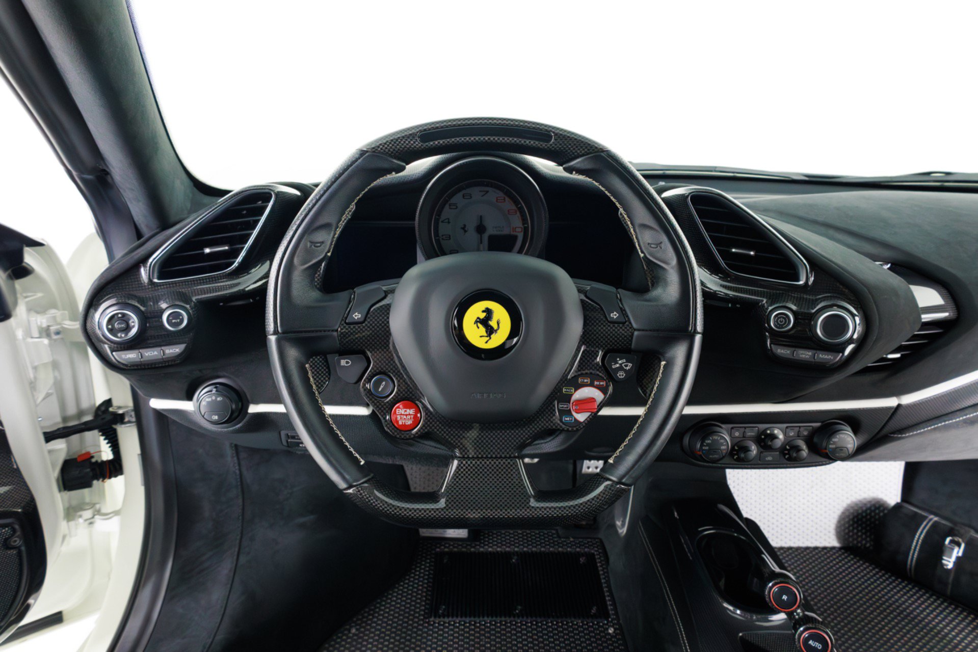 Used 2020 Ferrari 488 Pista Coupe RWD image 16
