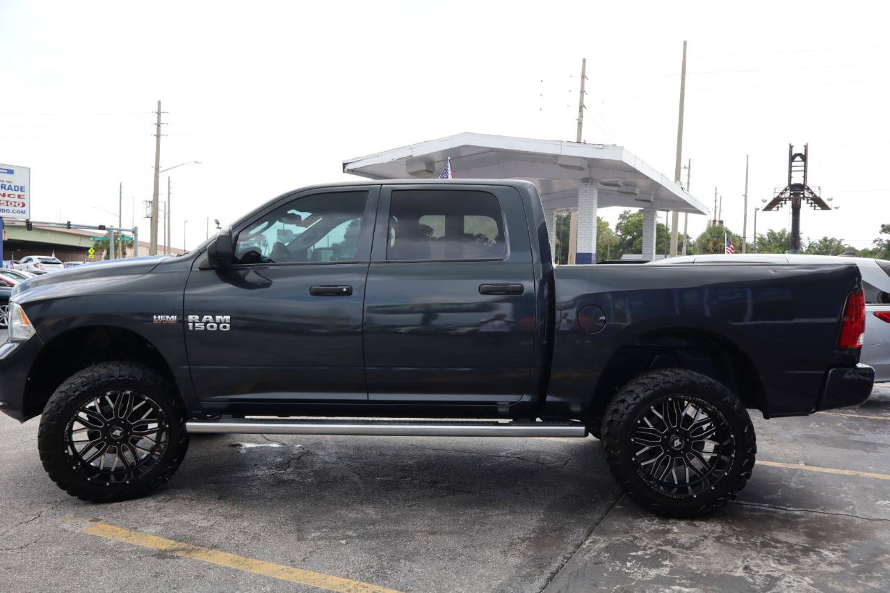 Used 2016 RAM 1500 Express RWD image 8