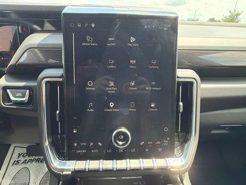 Certified 2025 GMC Yukon Elevation AWD/4WD image 18
