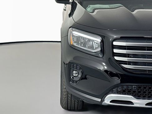 New 2025 Mercedes-Benz GLB 250 image 13