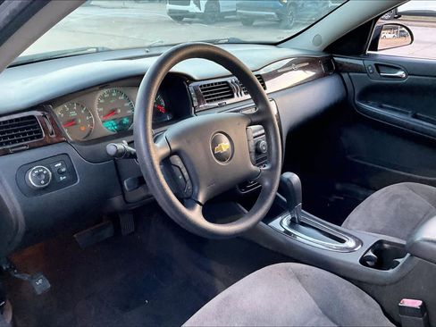 Used 2016 Chevrolet Impala LT image 17