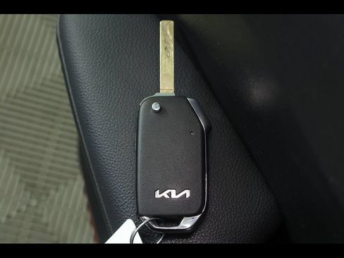 Used 2023 Kia Forte LXS FWD image 27