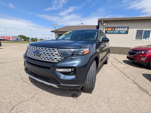 Used 2022 Ford Explorer Platinum w/ Equipment Group 601A AWD/4WD image 24