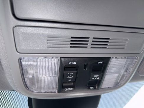 Used 2024 Honda Odyssey EX-L image 47