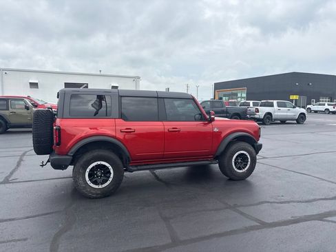 Used 2023 Ford Bronco Outer Banks w/ Sasquatch Package AWD/4WD image 11