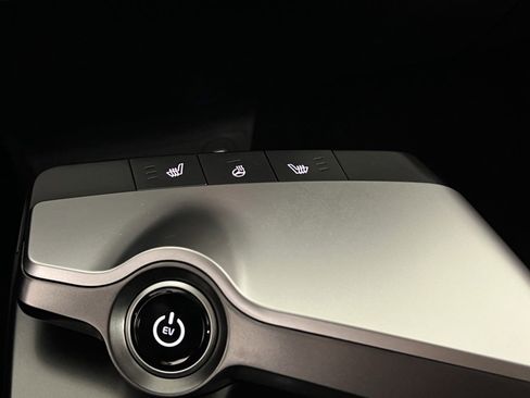 Used 2024 Kia EV6 Light image 21