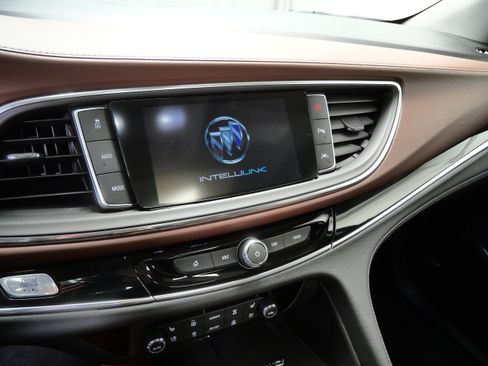 Used 2019 Buick Enclave Avenir w/ Avenir Technology Package AWD/4WD image 19