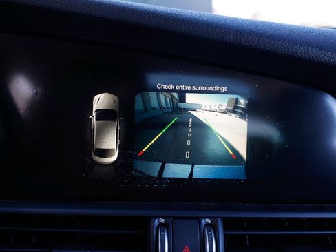 Used 2019 Alfa Romeo Giulia w/ Quick Order Package 22K Sport image 34