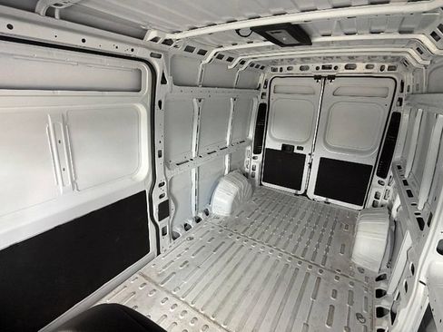 Used 2026 RAM ProMaster 2500 w/ Convenience Group FWD image 25