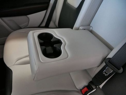 Used 2018 Jeep Compass Limited w/ Safe & Security Group image 26