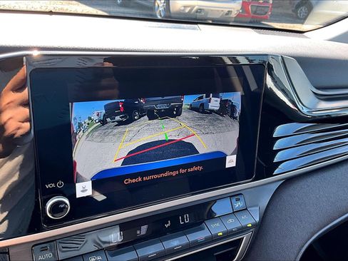Used 2025 Toyota Camry LE FWD image 29