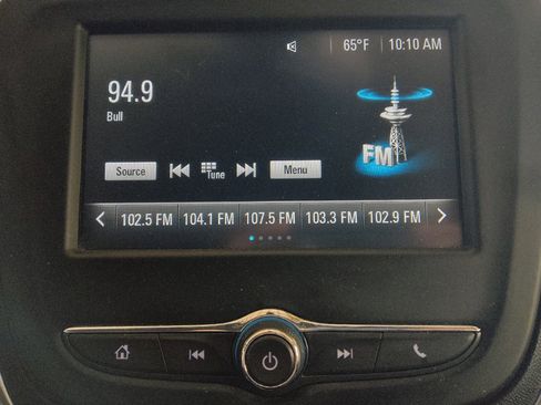Used 2018 Chevrolet Equinox LS FWD image 25