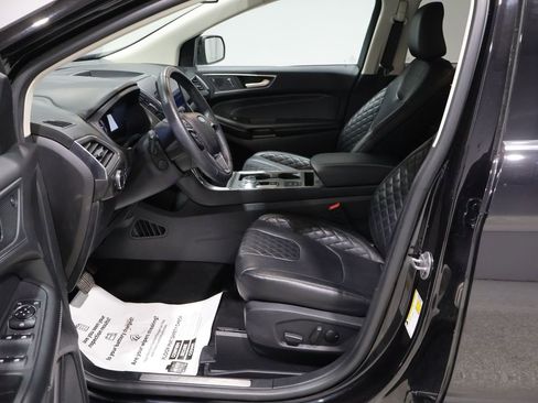 Used 2024 Ford Edge Titanium w/ Equipment Group 301A image 10