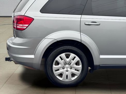 Used 2017 Dodge Journey SE image 37