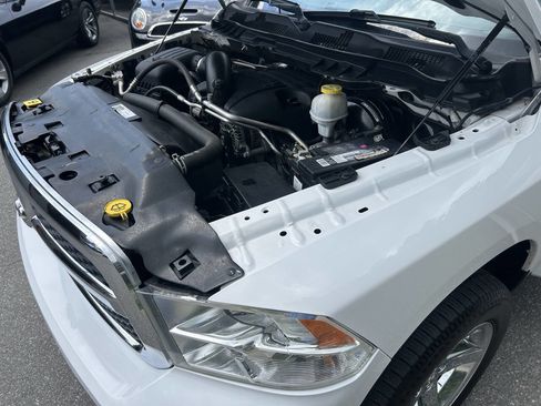 Used 2019 RAM 1500 Classic SLT w/ Luxury Group AWD/4WD image 19