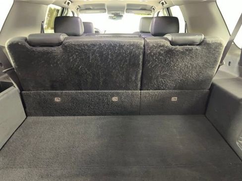 Used 2019 GMC Yukon XL SLT image 18