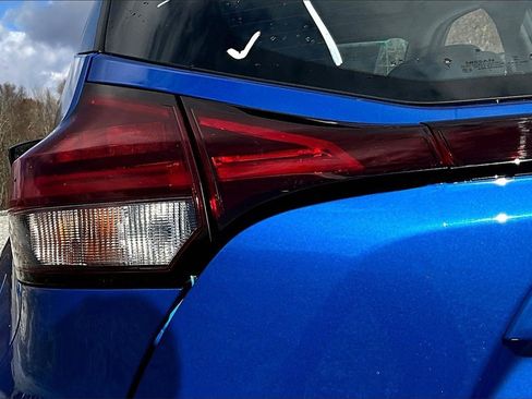 Used 2023 Nissan Kicks SR w/ SR Premium Package image 26