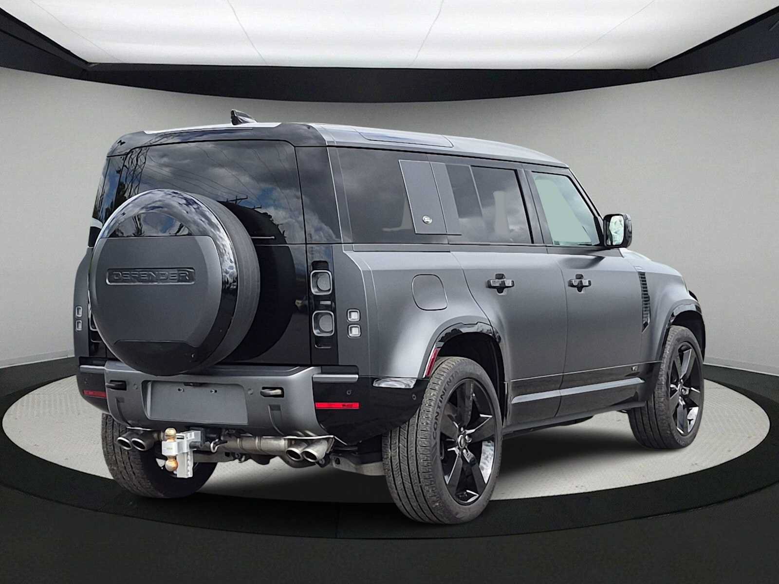 Used 2024 Land Rover Defender 110 Carpathian Edition AWD/4WD image 8