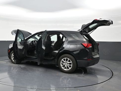 Used 2024 Chevrolet Equinox LS FWD image 31