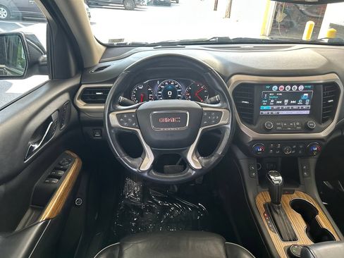 Used 2017 GMC Acadia Denali w/ Technology Package AWD/4WD image 16