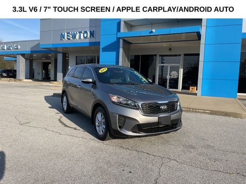 Used 2019 Kia Sorento LX image 1