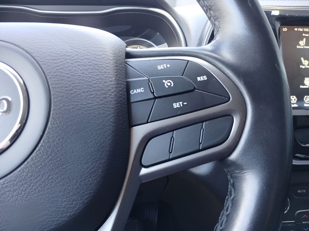 Used 2020 Jeep Cherokee Limited AWD/4WD image 21
