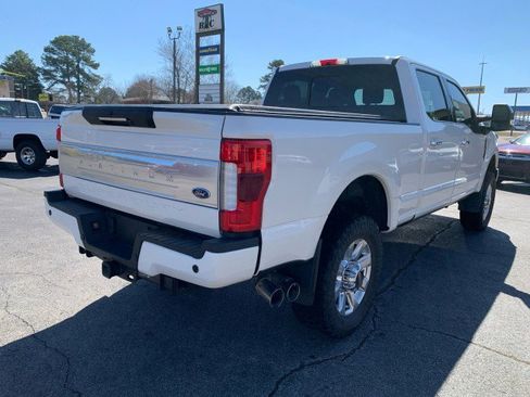 Used 2019 Ford F350 Platinum w/ Platinum Ultimate Package image 3