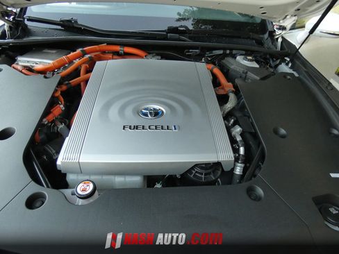 Used 2022 Toyota Mirai w/ Advanced Technology Package RWD image 77