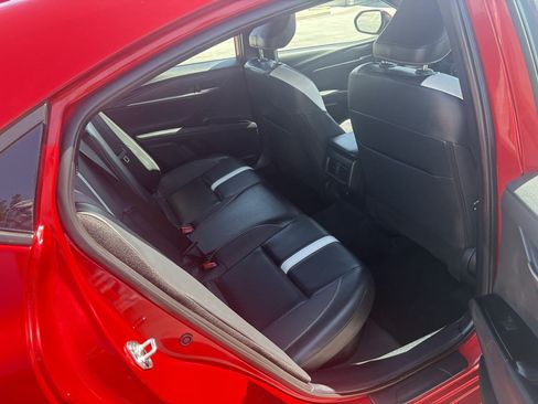 Used 2025 Toyota Camry SE FWD image 17