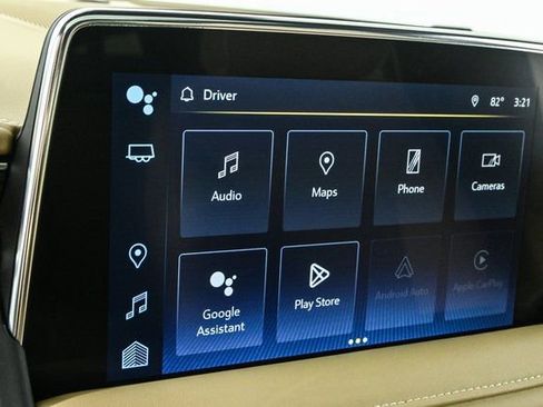 Used 2023 Chevrolet Suburban Premier image 14