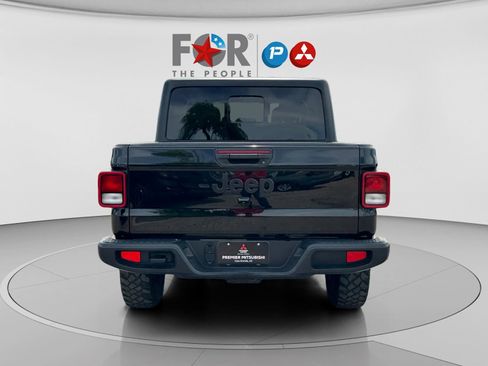 Used 2022 Jeep Gladiator Overland AWD/4WD image 9