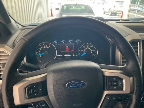 Used 2016 Ford F150 Platinum w/ Technology Package AWD/4WD image 7