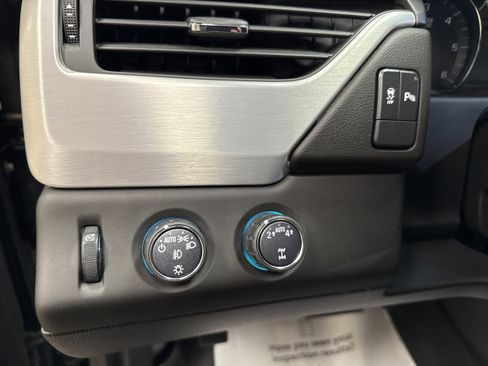 Used 2019 GMC Yukon XL SLE image 41