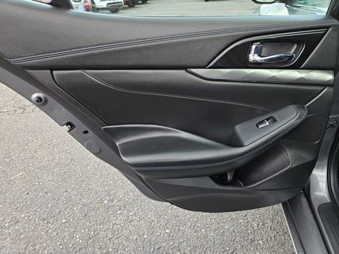 Used 2017 Nissan Maxima SR w/ Midnight Edition FWD image 12