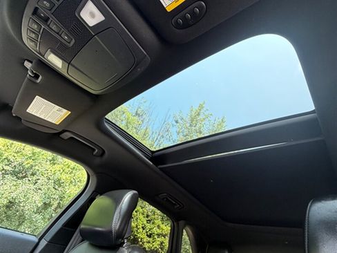 Used 2019 Lincoln MKC Reserve w/ MKC Climate Package FWD image 18