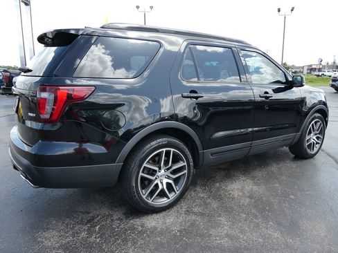 Used 2017 Ford Explorer Sport w/ Equipment Group 401A AWD/4WD image 5