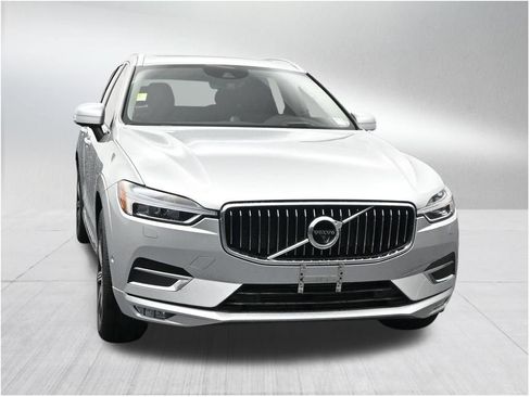Used 2020 Volvo XC60 T6 Inscription w/ Protection Package AWD/4WD image 7
