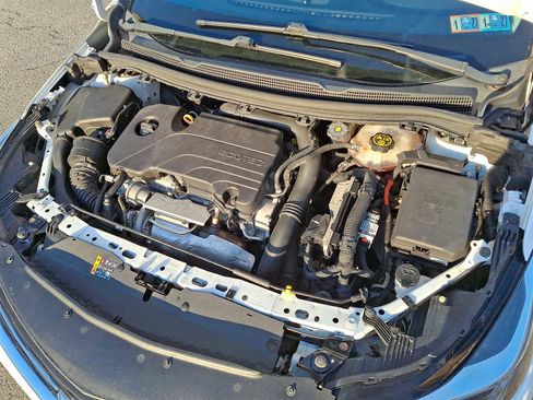 Used 2018 Chevrolet Cruze Premier image 27